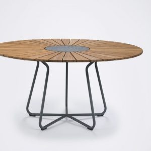 Houe Circle Tafel, rond 150 cm.